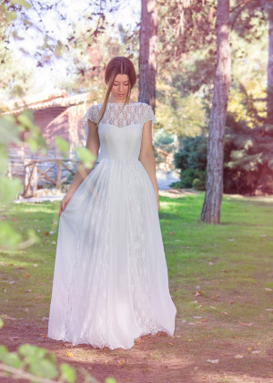 Cap Sleeves Ivory Lace Chiffon Vintage Outdoor Wedding Dress Cap Sleeves Ivory Lace Chiffon Vintage Outdoor Wedding Dress